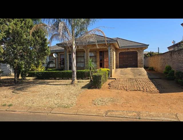 3 BEDROOM HOUSE FOR SALE IN LOUIS TRICHARDT